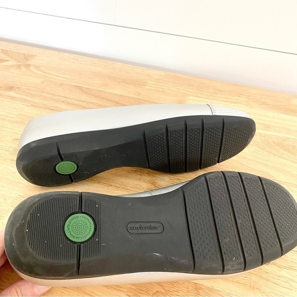 Comfortview Fay Silver Metallic Croc Slip On Comfort Flats Size 10.5W Wide Width - Picture 12 of 13